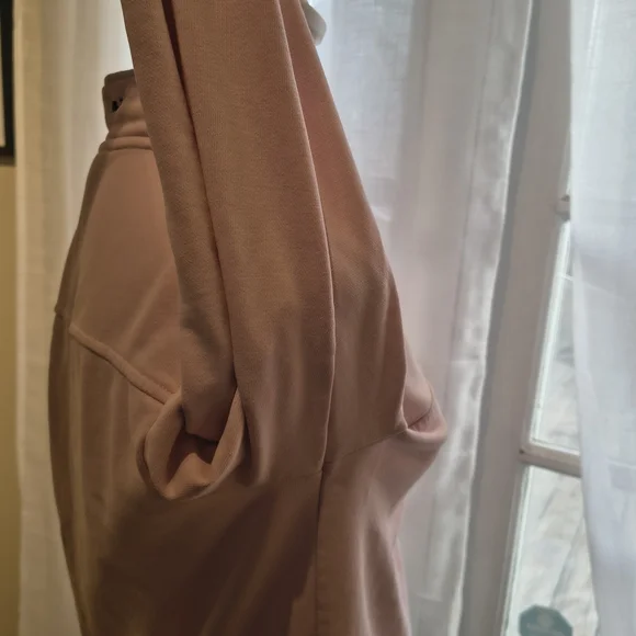 Vineyard Vines Pink and Navy Patterned Pullover - Picture 9 of 9